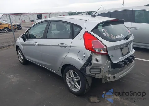 2019 Ford Fiesta Se z USA, uszkodzony, nr VIN 3FADP4EJ8KM142723